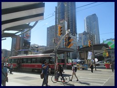 Dundas Square tram station